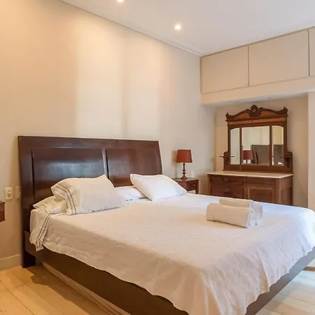 Apto Com Tv E Garagem Ao Lado Da Praia De Ipanema Apartment